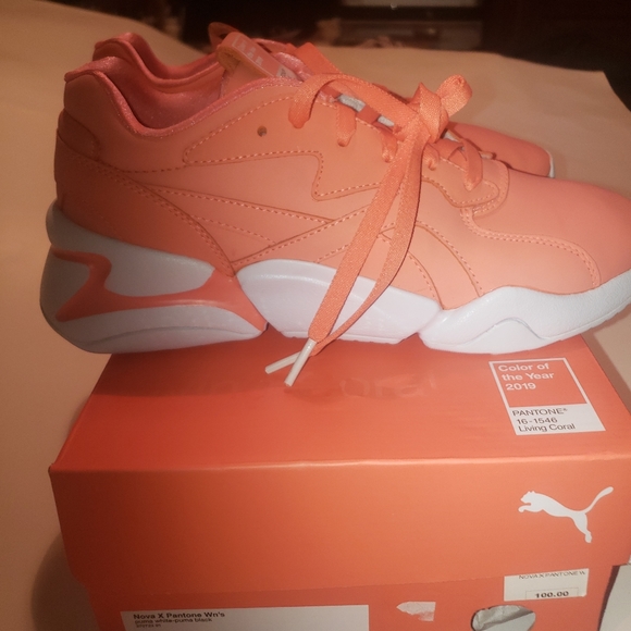 puma nova pantone